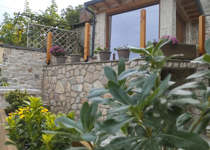 Pefkos House